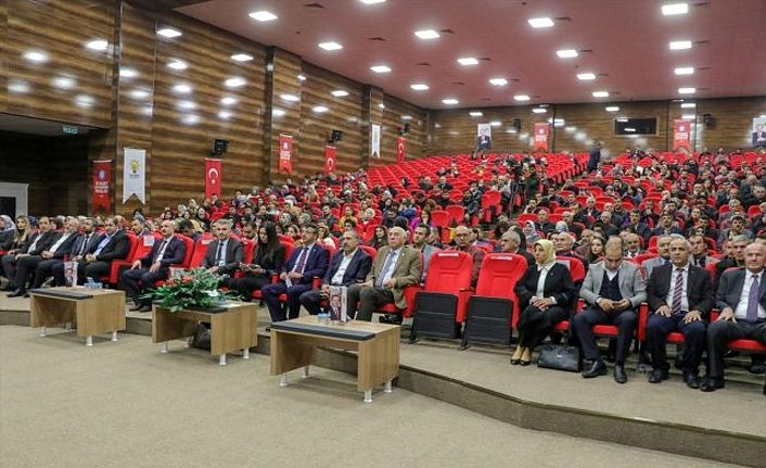 AK Parti Siyaset Akademisi Van'da başladı