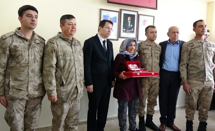 Şehit aileleri, evlatlarının görev yaptığı karakolda