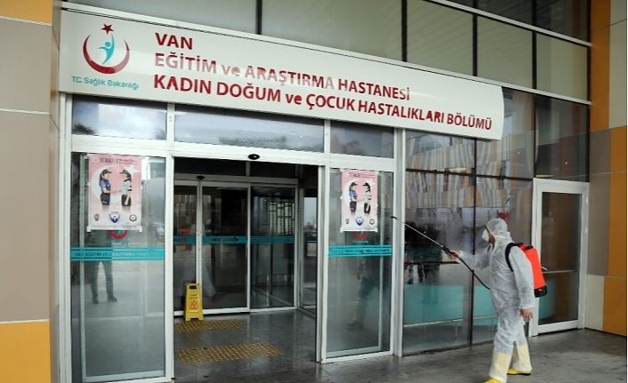 Van Büyükşehir Belediyesinden dezenfekte çalışması