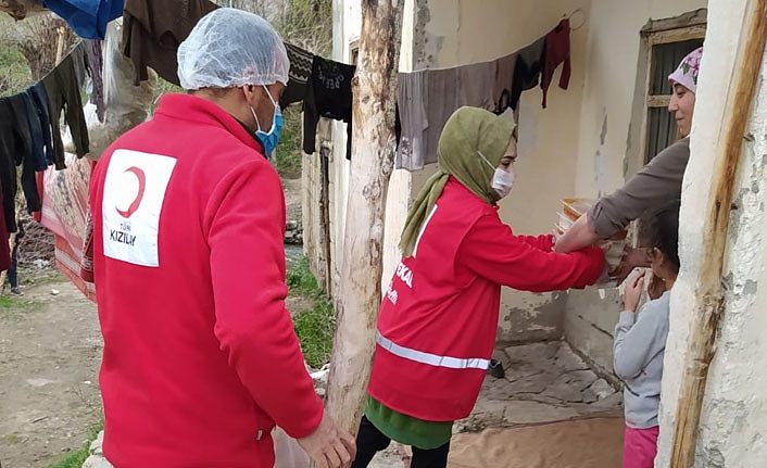 İpekyolu Belediyesi'nden Ramazan boyunca bin 500 kişiye iftar yemeği