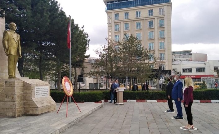 Van'da 23 Nisan Ulusal Egemenlik ve Çocuk Bayramı