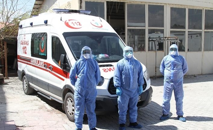 Van'da korona virüs vakalarıyla ilk karşılaşan kahramanlar, 112 ekipleri