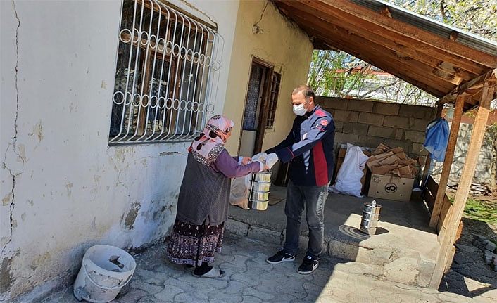 Van Edremit Vefa Sosyal Destek Grubunun ‘Ramazan Birlikte Güzel’ sloganı ilgi gördü