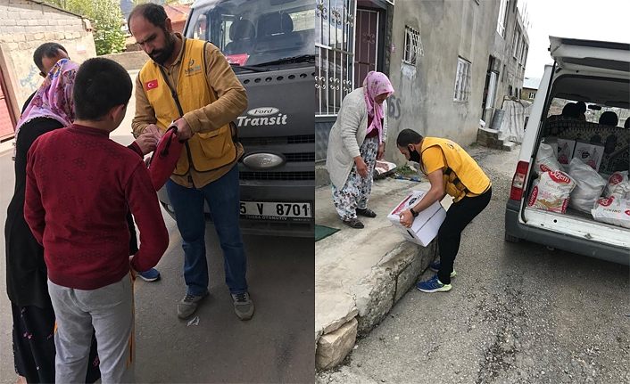 İyilik Der’den Van'da kapı kapı yardım eli