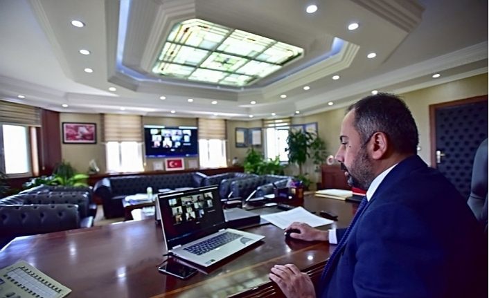 Rektör Şevli gazetecilerle görüştü