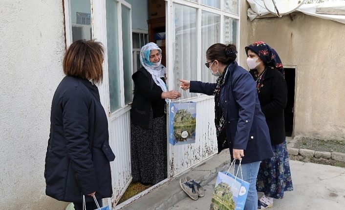 Van Büyükşehir Belediyesinden Anneler Günü kutlaması