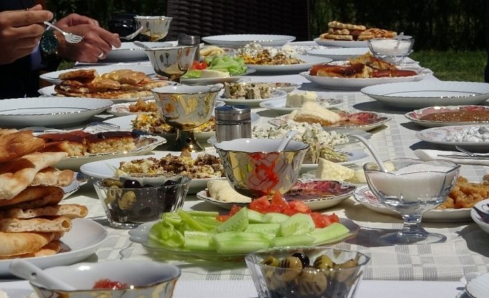 Dünya Van kahvaltısını konuşuyor