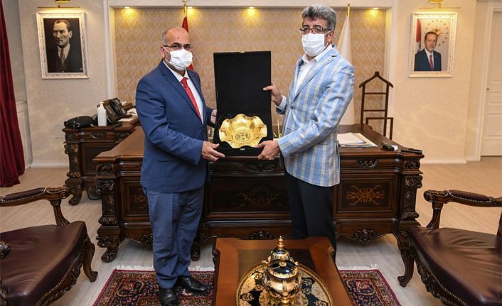 Erciş Adalet Komisyon Başkanı Ağır Ceza Hâkimi Taş, Van Valisi Bilmez’i ziyaret etti