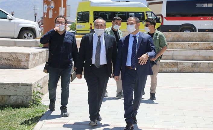Kaymakam Aslan ve DSİ Bölge Müdürü Şahna peyzaj çalışmaları ile ilgili incelemelerde bulundu