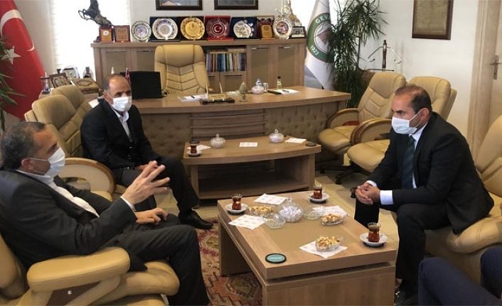 Van Gevaş Belediye Başkanı Sezer Ak Parti Van Milletvekili Arvas’a teşekkür etti