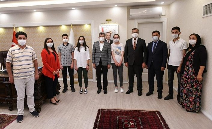 Vali Bilmez LGS Türkiye birincilerini ağırladı