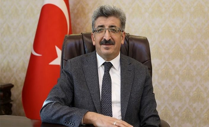 Van Valisi Bilmez’den Ayasofya mesajı 