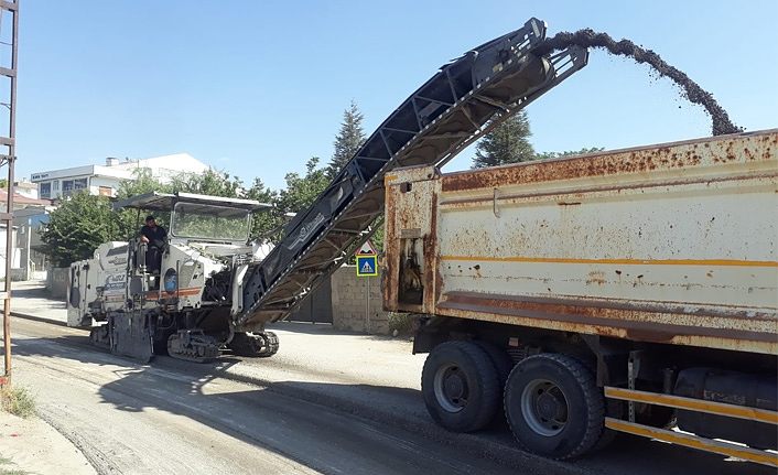 Van Büyükşehir sökülen asfaltları geri dönüşüme kazandırıyor