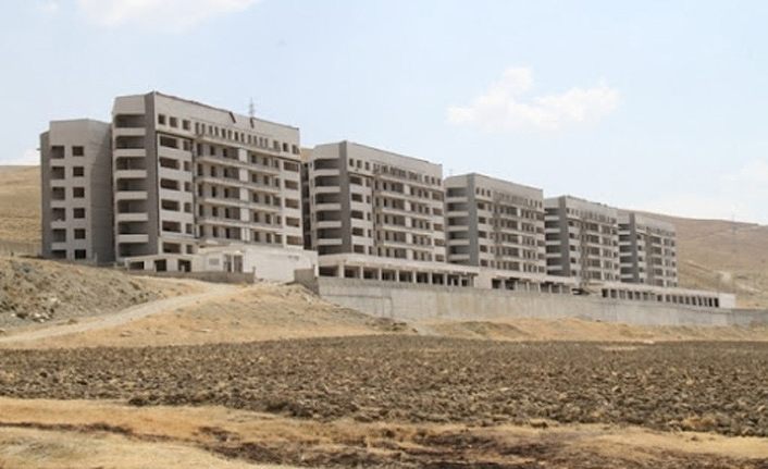 Vanlı İş Adamı Feridun Irak, adliye lojmanları hakkında neler söyledi?