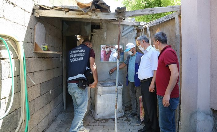 VASKİ kaçak su kullananlara göz açtırmıyor