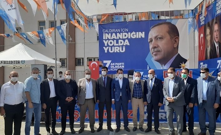 AK Parti Çaldıran İlçe yönetiminde kimler yer aldı?