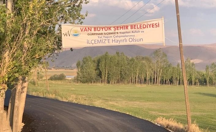 Gürpınar’daki asfalt çalışmalarında sona gelindi