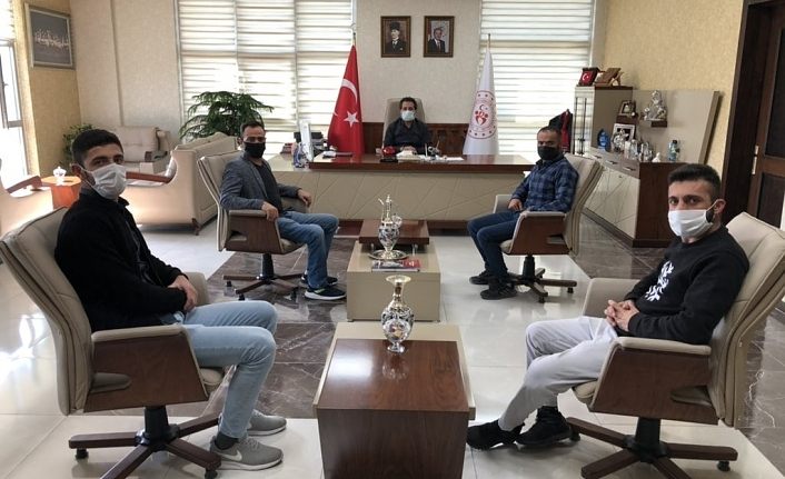 Engelli Sporcular Van Gençlik Spor İl Müdürü İnanç'a taleplerini iletti