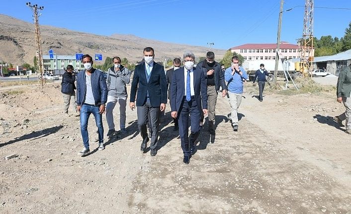 Van Valisi Bilmez’den Muradiye’ye ziyaret