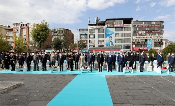 Van’da Cumhuriyet Bayramı coşkusu