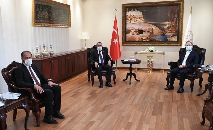 Vanlı Heyet Diyanet İşleri Başkanı Görmez’i ziyaret etti