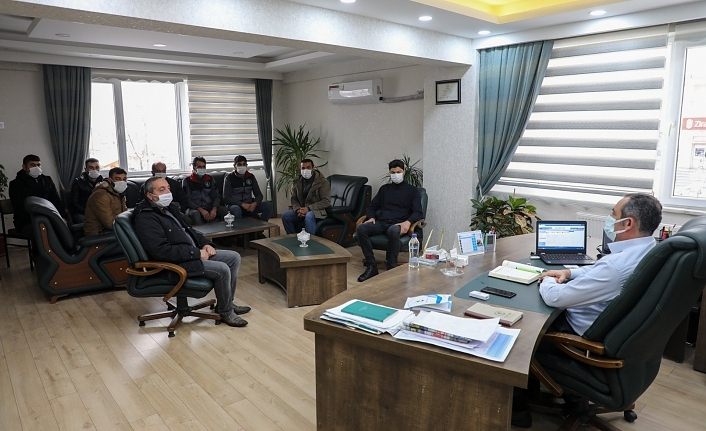 Gürpınar Belediyesi personellerinden Başkan Tanış'a teşekkür