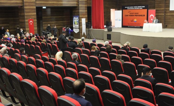 Van Büyükşehir Vanlıları Araştırmacı- Yazar Hayati İnanç ile buluşturdu