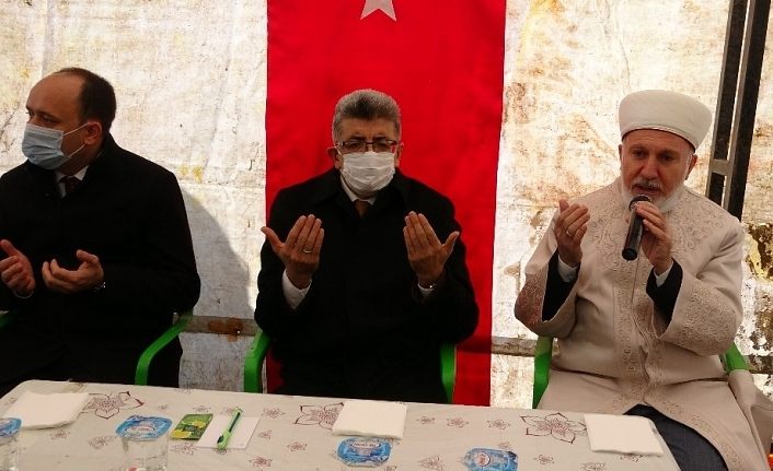 Başkale depreminin acısı unutulmadı