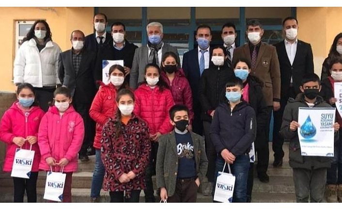 VASKİ, depremden etkilenen öğrencileri unutmadı