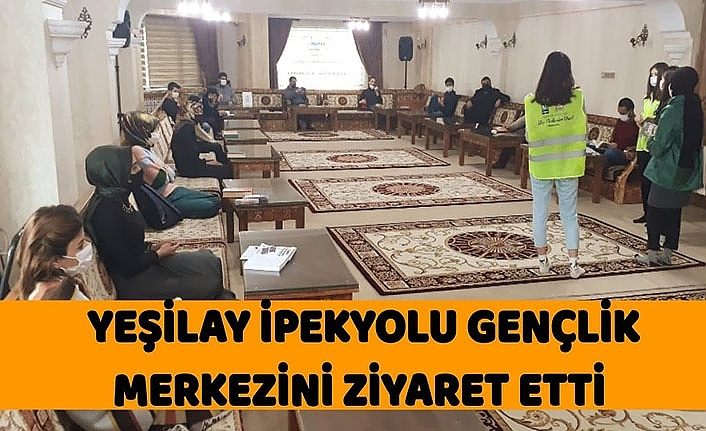 Yeşilay İpekyolu Gençlik Merkezini ziyaret etti