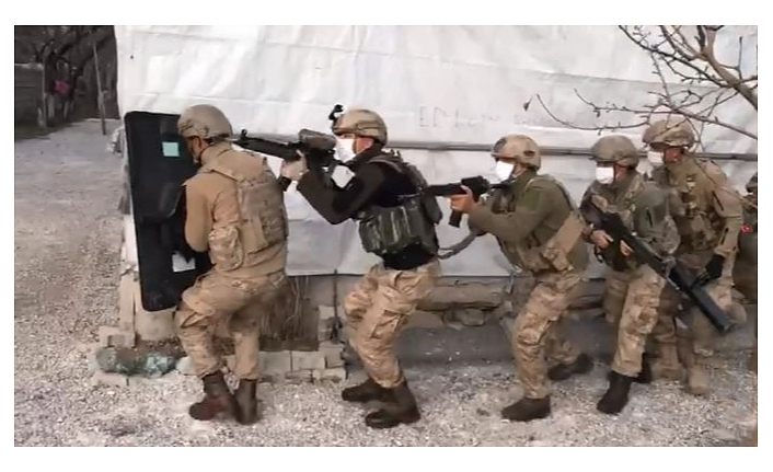 Van’da terör operasyonu: 5 gözaltı