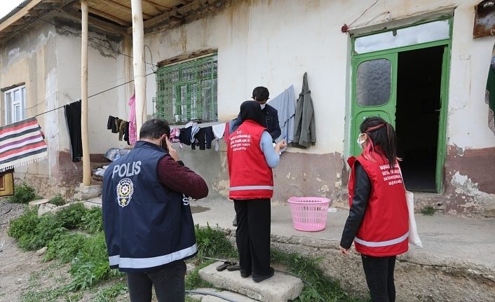 Vefa Sosyal Destek Grubundan maaş dağıtımı