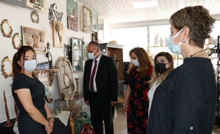 Vanlı ev kadını aldığı eğitimle kentin ilk mozaik sanat atölyesini kurdu