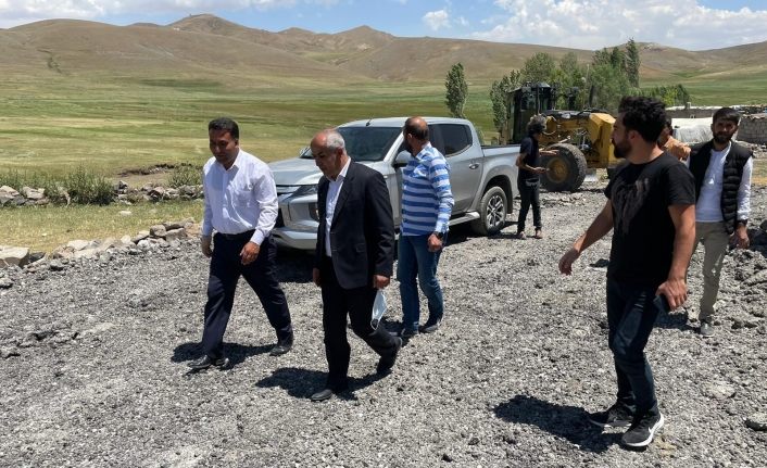 Çaldıran Belediyesinden stabilize yol çalışması