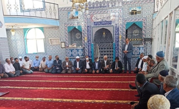 Gürpınar’da husumetli aileler barıştırıldı