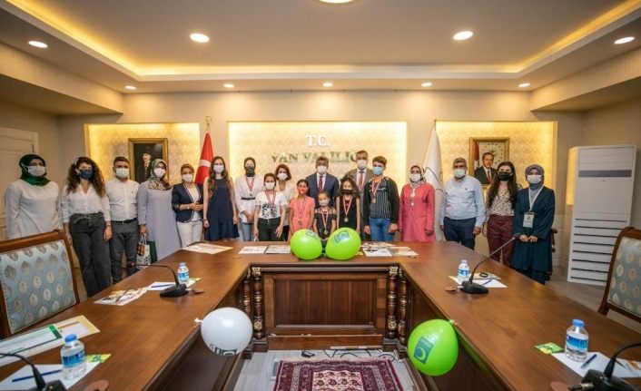 “Sağlıklı Nesil Sağlıklı Gelecek” yarışmasının birincileri ödüllerini aldı
