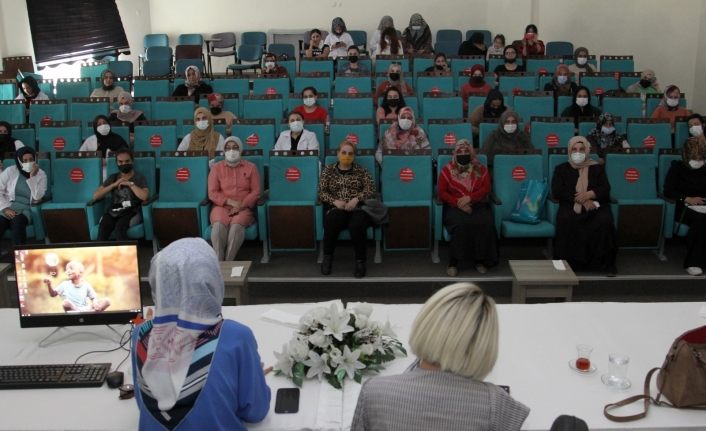 Van Büyükşehir Belediyesinden korona virüs aşısı ile ilgili seminer