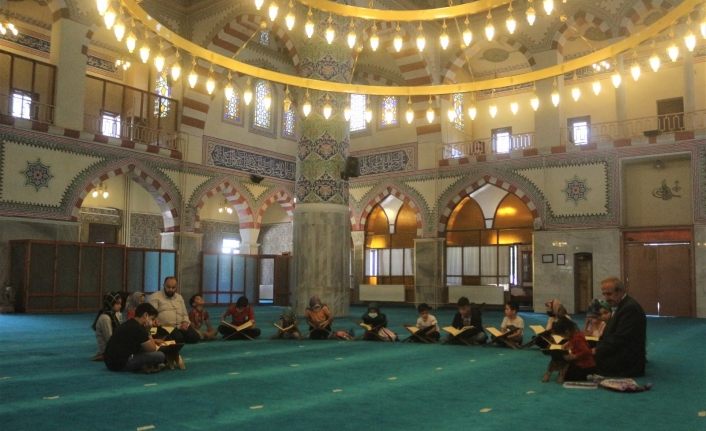 Van’da yaz Kur’an kursları başladı