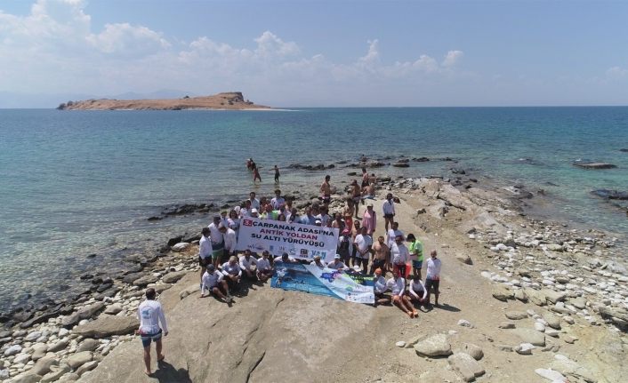 Çarpanak Adası’na su altı yürüyüşü