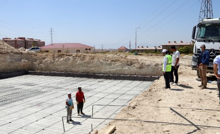 ‘Edremit Millet Bahçesi’nin yapımına başlandı