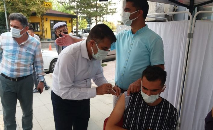 İl Sağlık Müdürü Sünnetçioğlu’ndan vatandaşlara aşı çağrısı