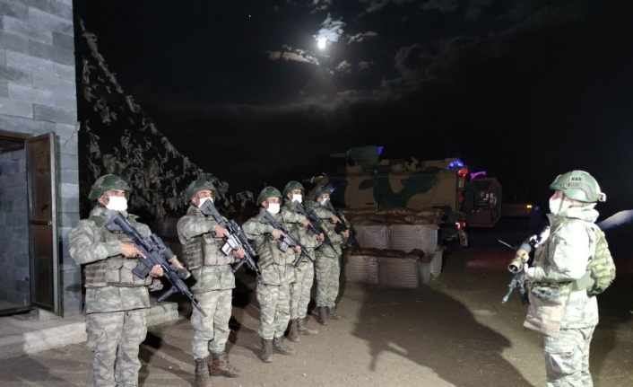 İran sınır hattında yasa dışı geçişlere anında müdahale ediliyor