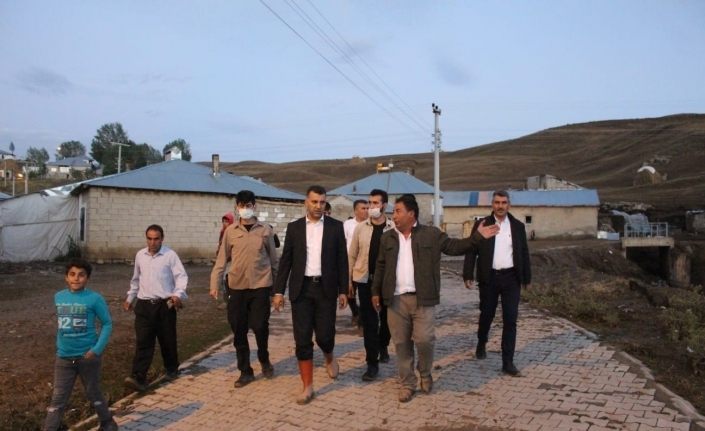 Muradiye’de sel