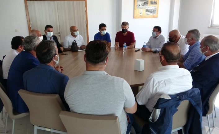 Saha Koordinatörü Dr. Akar, Vanlı kanaat önderleriyle bir araya geldi
