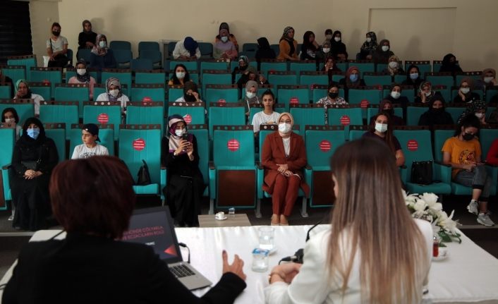 Van Büyükşehir Belediyesi’nden “Çölyakla yaşam ve diyet” semineri