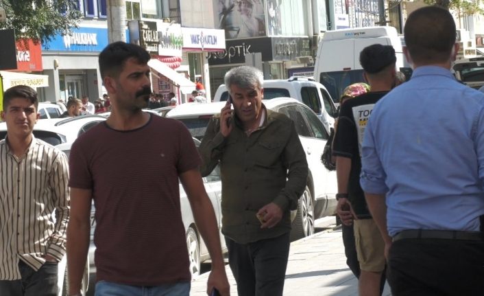 Van'da pandemi tedbirlerinde rehavete girmeyelim!