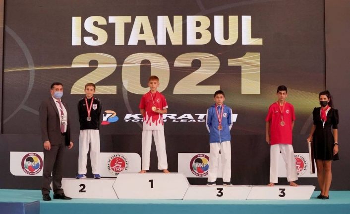 GÜRPINAR'LI GENÇLER DÜNYA ŞAMPİYONU !