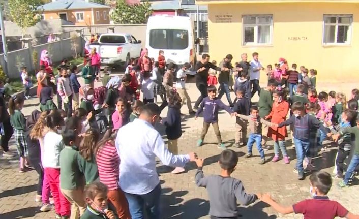 İpekyolu Belediyesinden illüzyon gösterisi