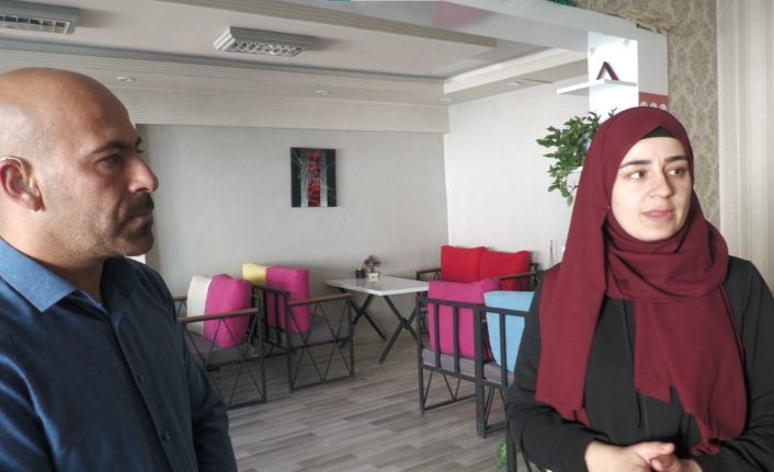İşitme engelli Mahmuthan Kaya’dan “Konuşan Eller” kafesi