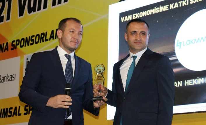 Lokman Hekim Hastanesi’ne ‘En başarılı kuruluş’ ödülü